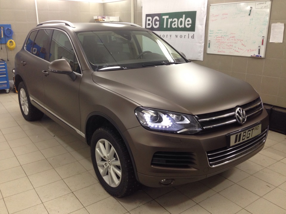 Матовый Volkswagen Touareg 2013