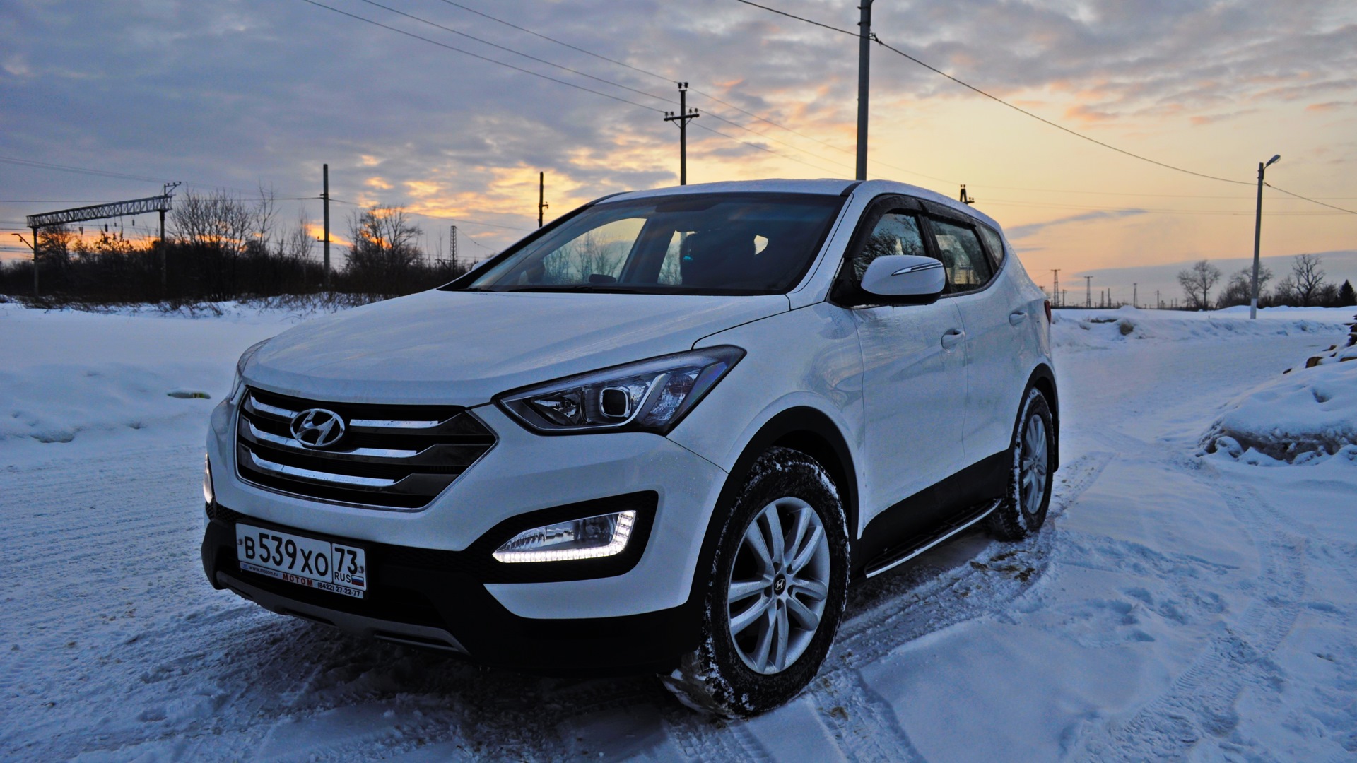 Хендэ санта фе дизель. Hyundai Santa Fe 2013 2.2 дизель. Хундай Санат ЮЕФ 2013 белый.