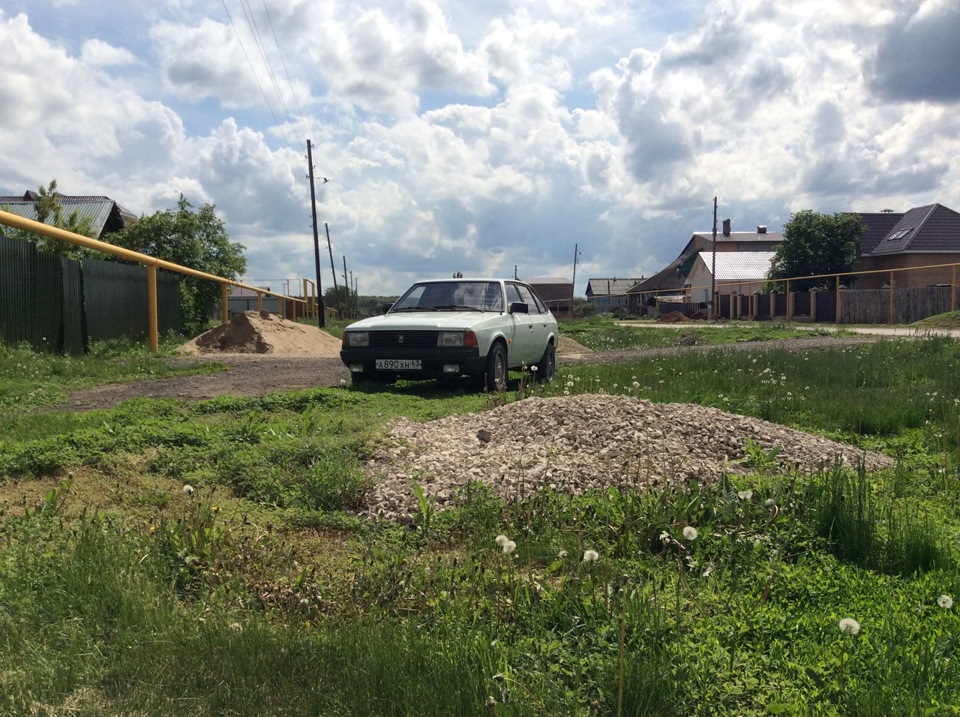 "Карбюратор на оборот" — Москвич 2141, 1,5 л, 1990 года | тюнинг | DRIVE2