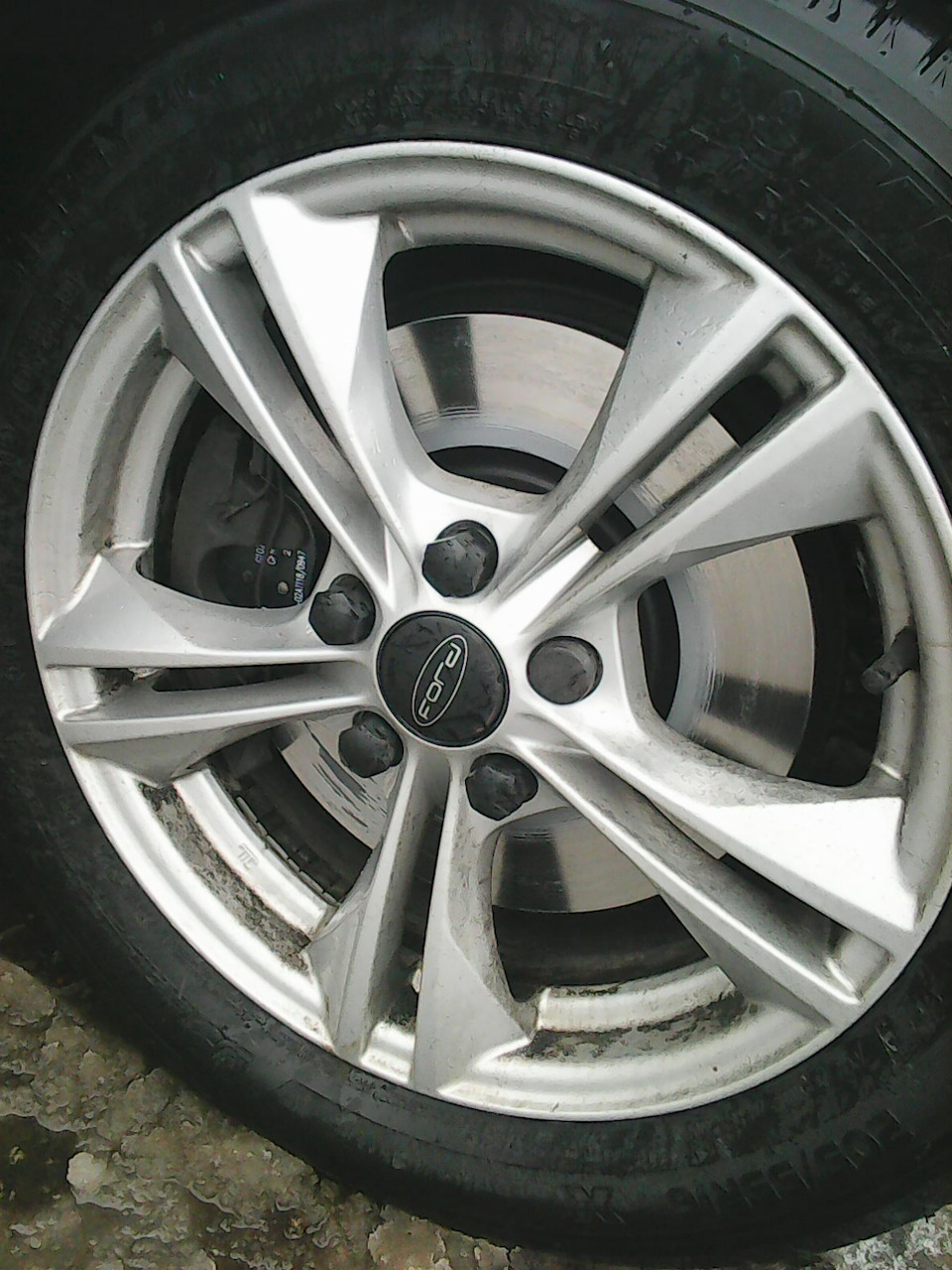 300 ! — Ford Focus Hatchback III