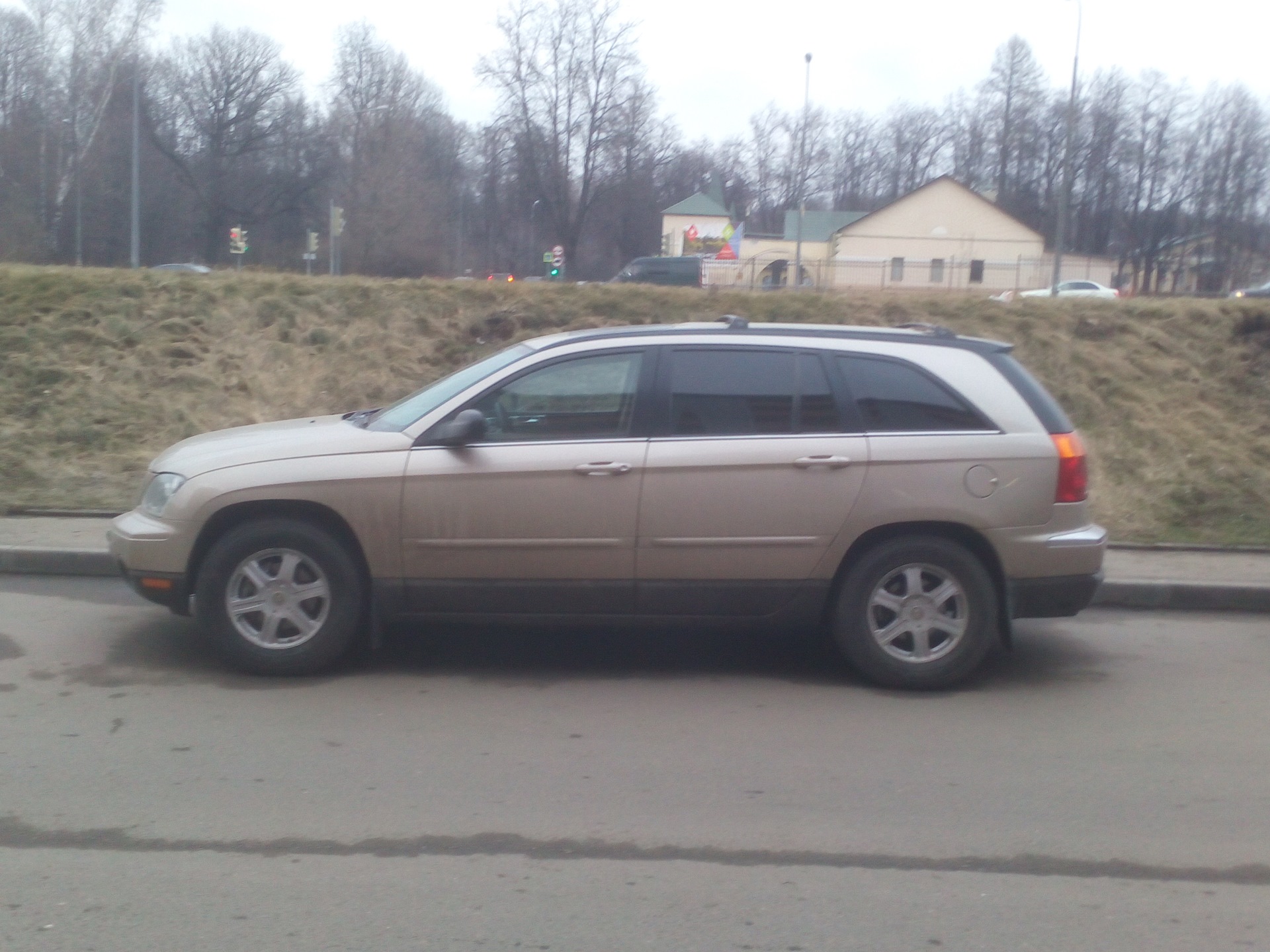 Stagea wheels. Пацифика шины. Lifted chrysler pacifica. Пацифика шины. Chrysler pacifica off road.