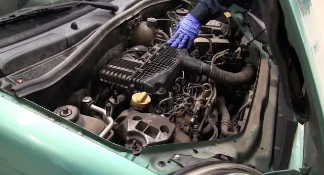 Как поменять воздушный фильтр на рено кангу Устраняем косяки - Renault Kangoo (1G), 1,6 л, 2005 года своими руками DRIVE2