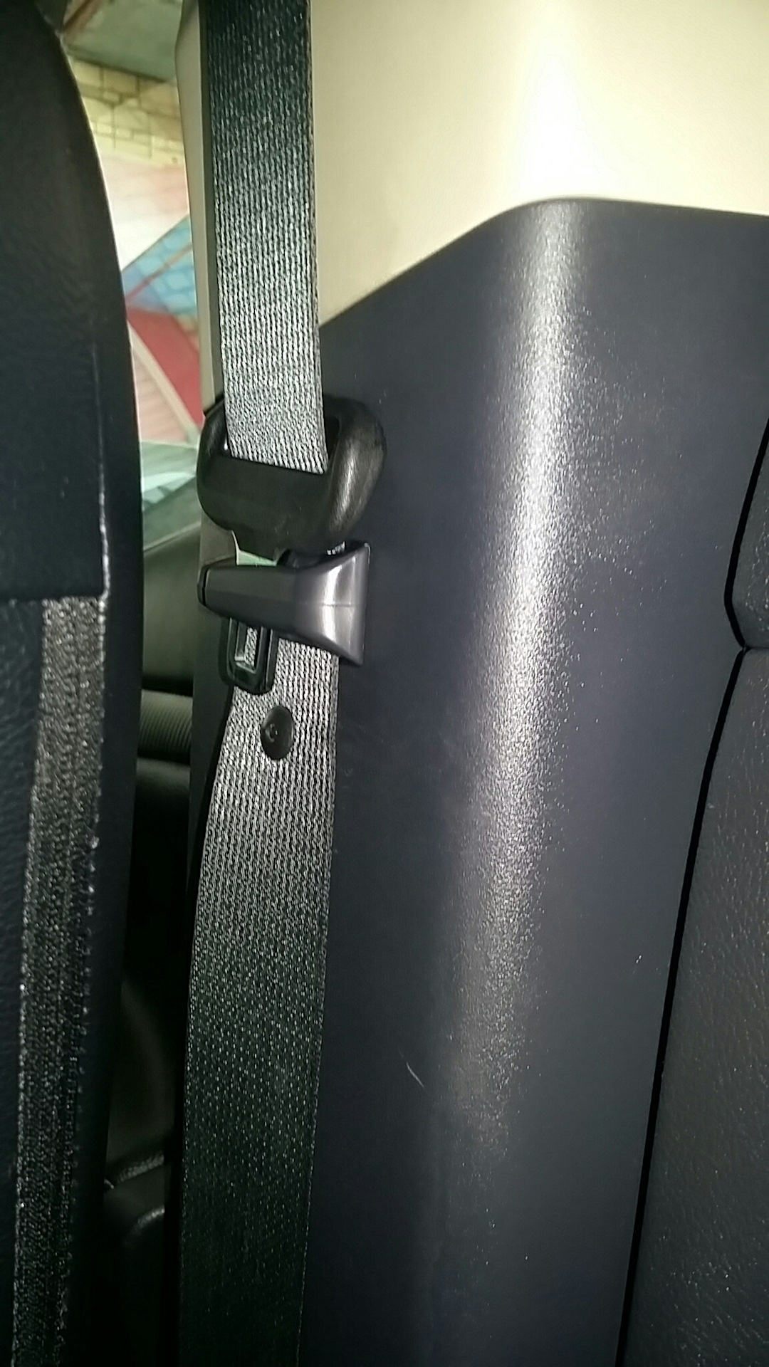 Крепление для передних ремней безопасности — Mitsubishi Outlander (3G ...