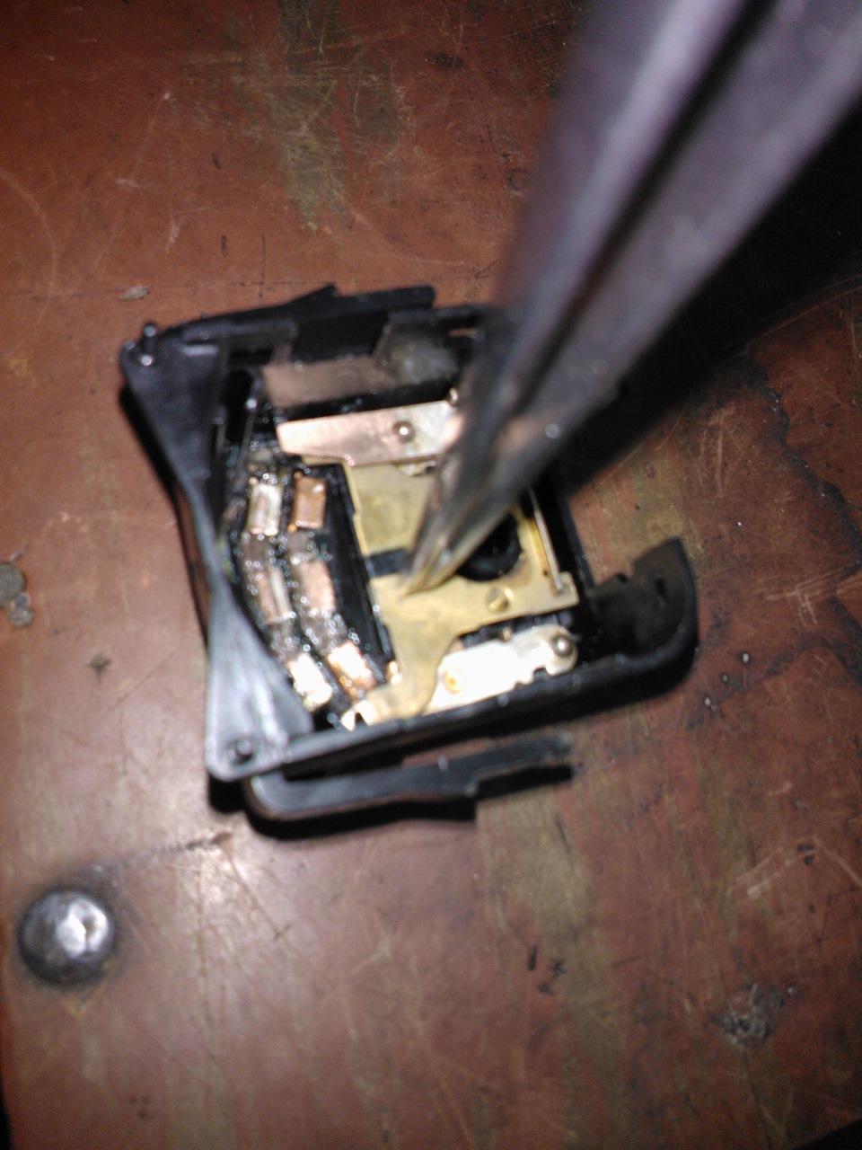 Сам включается дальний свет — Opel Sintra, 2,2 л, 1997 года | своими ...