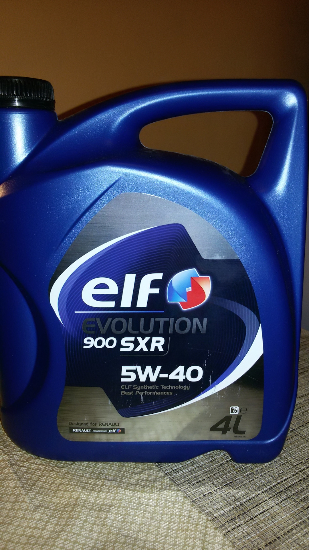 Моторные масло для рено логан 1. Масло моторное рено логан 1. 6 8. 6 8 клапанов. 4.