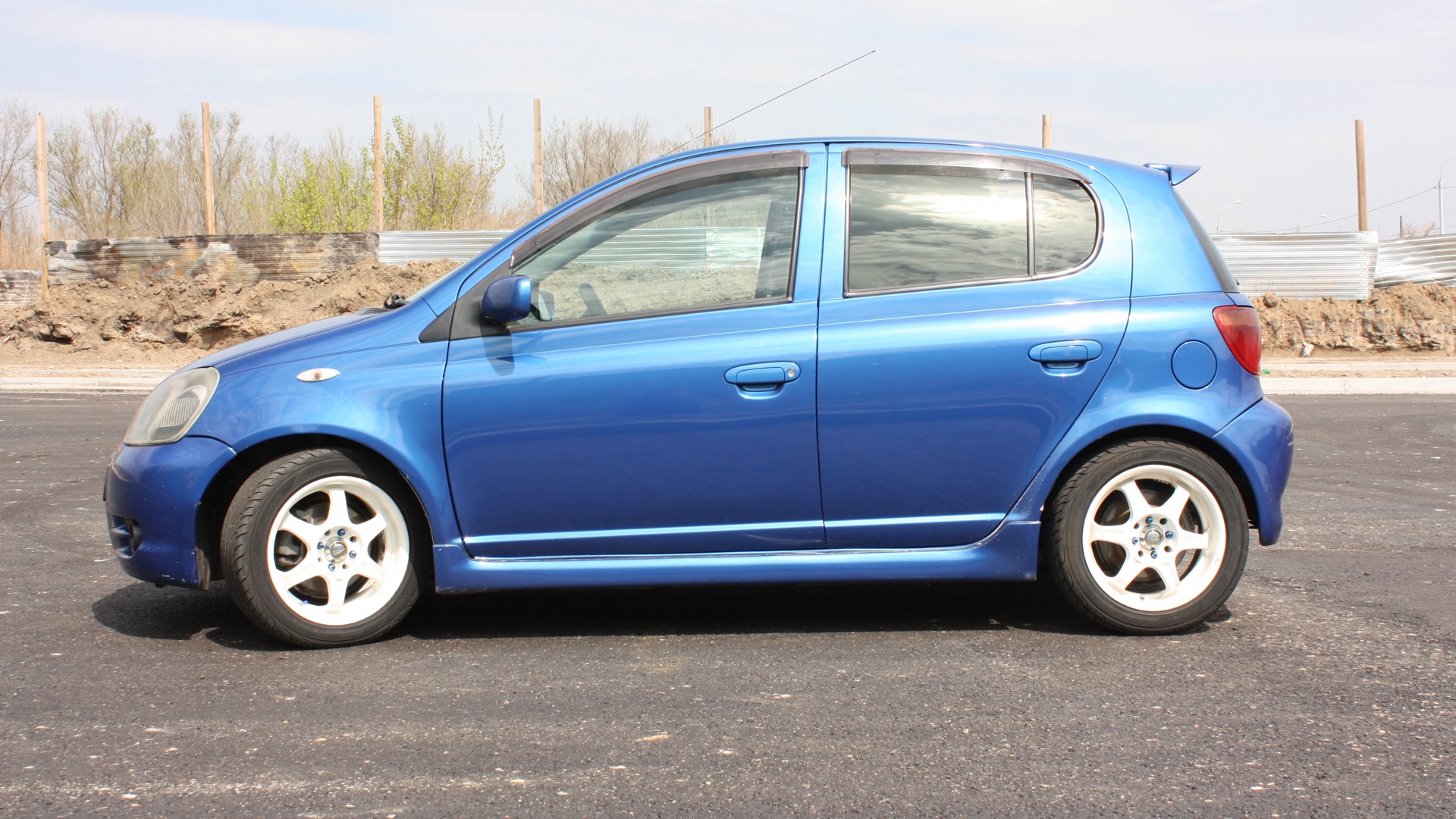 Vitz rs 1.5