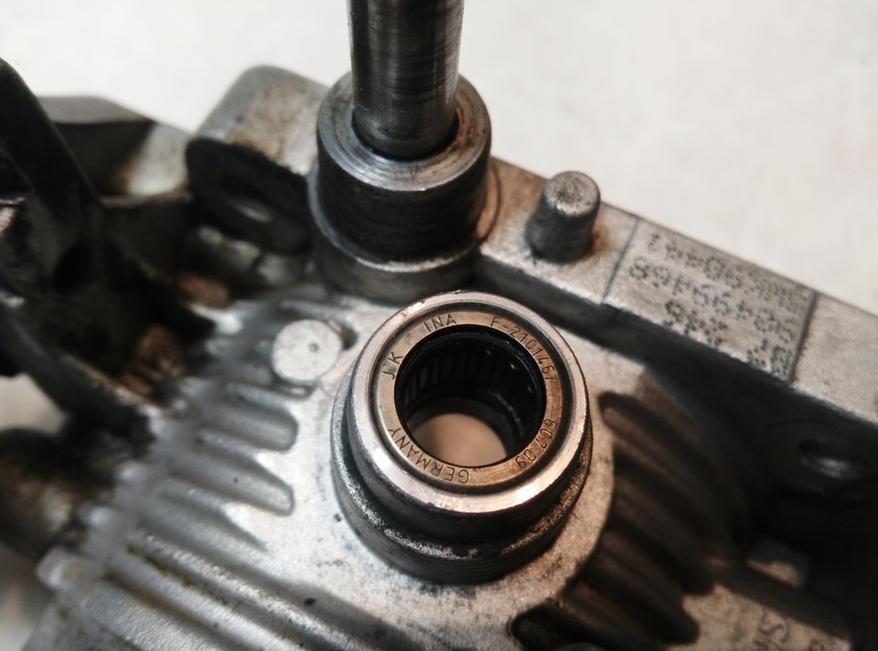 Чистка дроссельного узла — Opel Vectra B, 1,8 л, 1998 года | своими ...