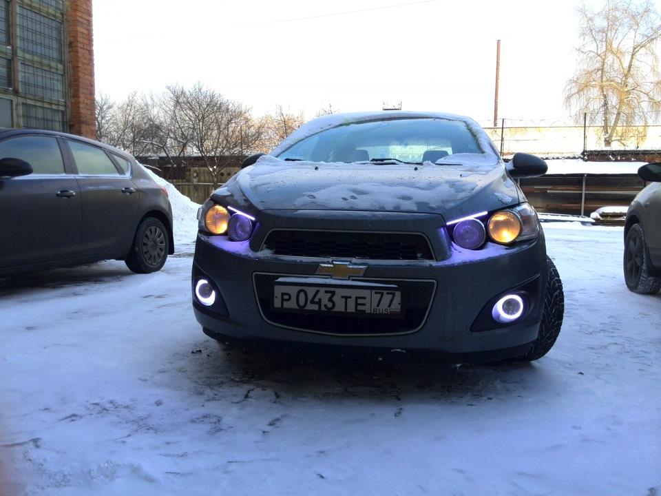 Ангельские глазки в туманки фото днем — Chevrolet Aveo Sedan (2G), 1,6 ...