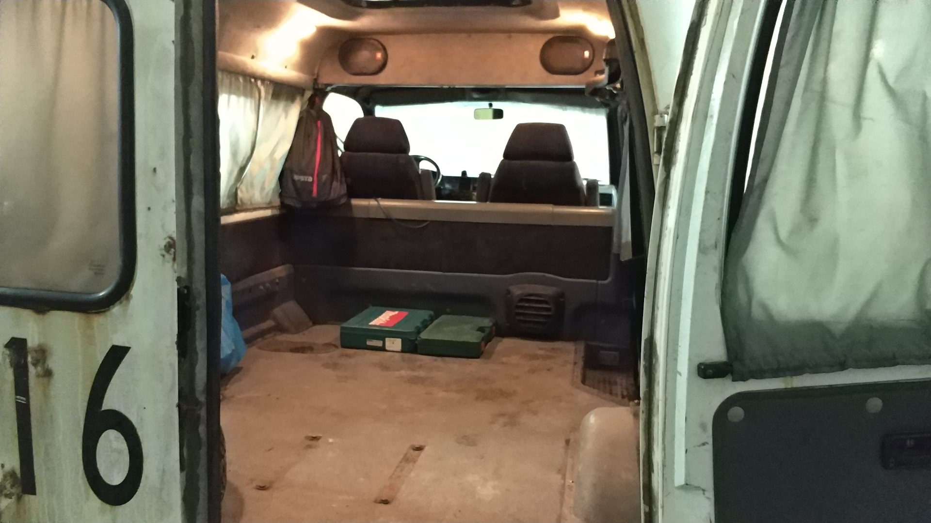 Газ-2217 соболь салон автодом. Автодом соболь 4+4. Соболь своими руками. Газ 2705 соболь внутри. Соболь 2217 автодом.