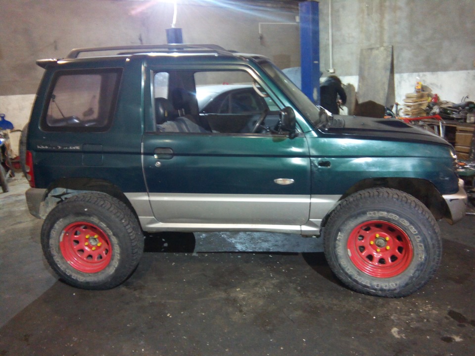 mitsubishi pajero junior