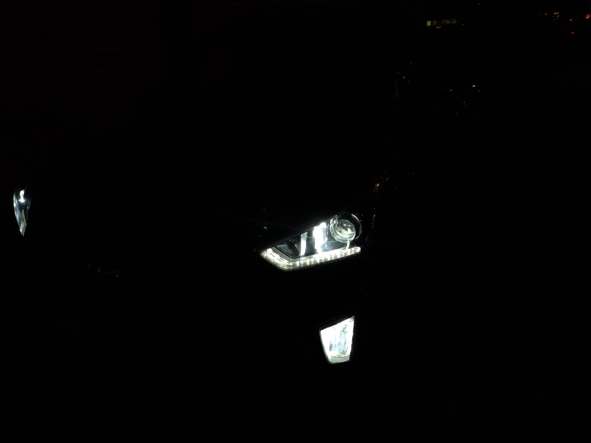 Боковой статический свет в фарах Hyundai Creta Led H11B — DRIVE2