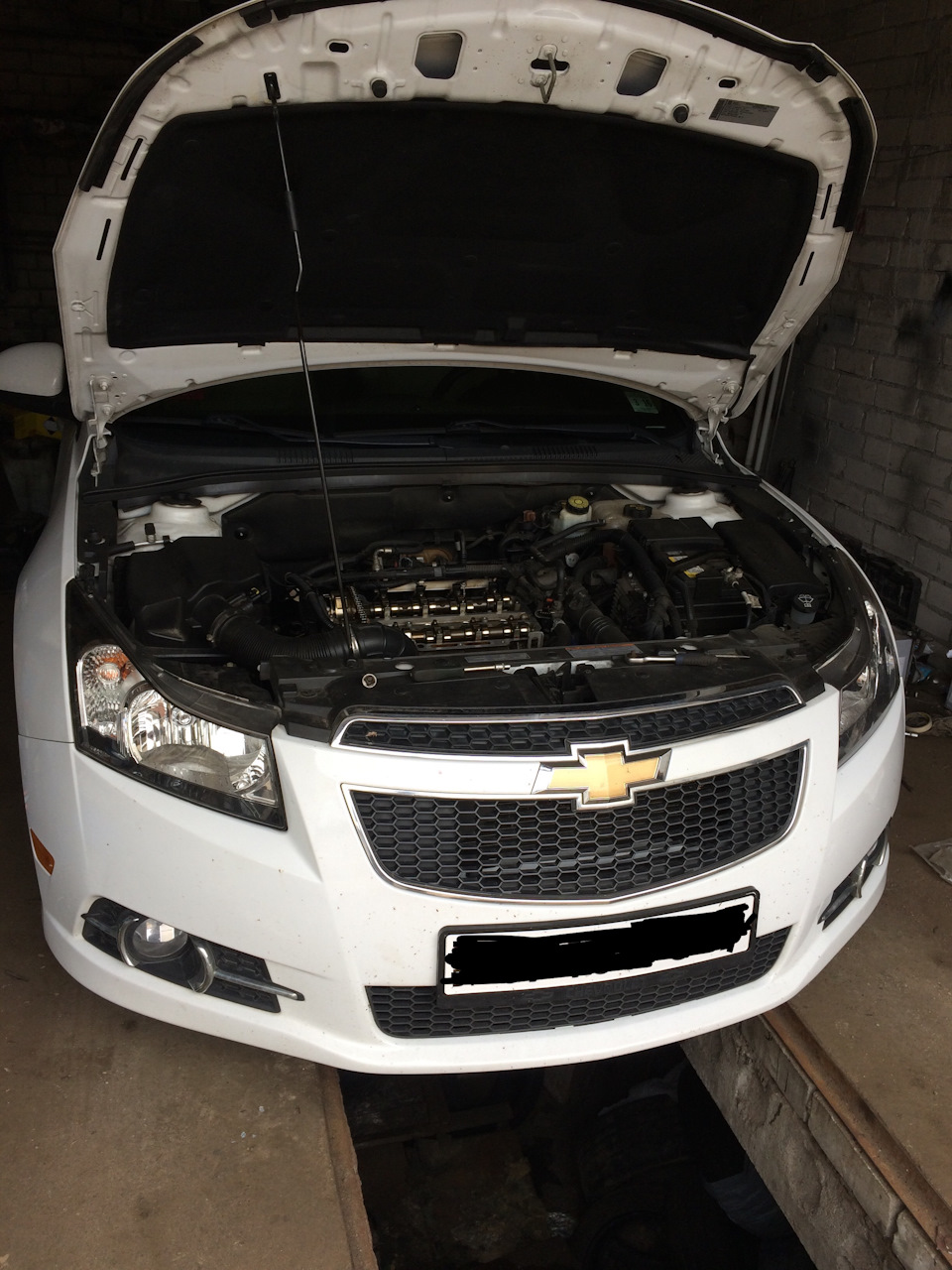 Лечение хронической болячки или замена прокладки клапанной крышки ...