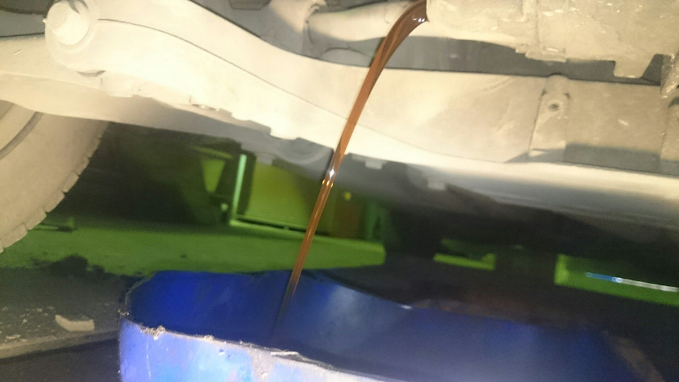 Замена подушки АКПП, масла в раздатках и подкрылка. — Volkswagen Tiguan ...