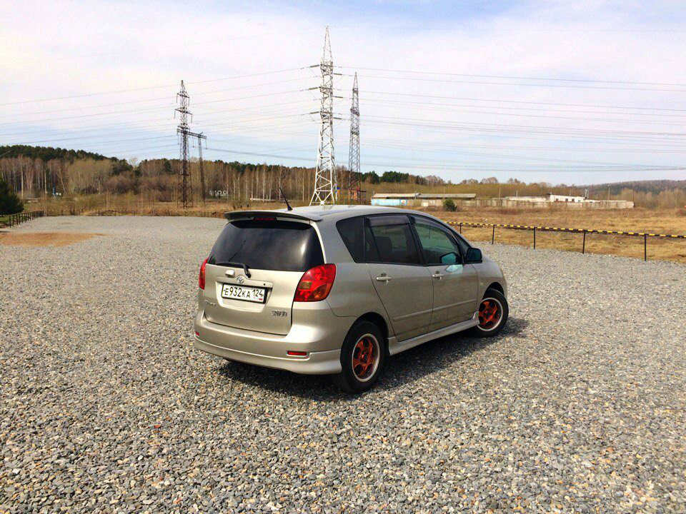 Королла спасио 121 кузов. Королла Спасио 121. Тойота Королла Спасио. Обвес Toyota Corolla Spacio. Corolla Spacio 121 обвес.