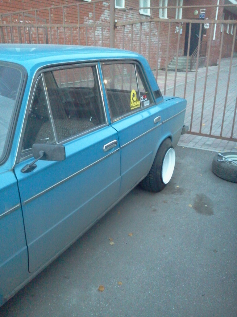 Надеваем резину на разварки — LADA 21063, 1,6 л., 1994 года | колёсные ...