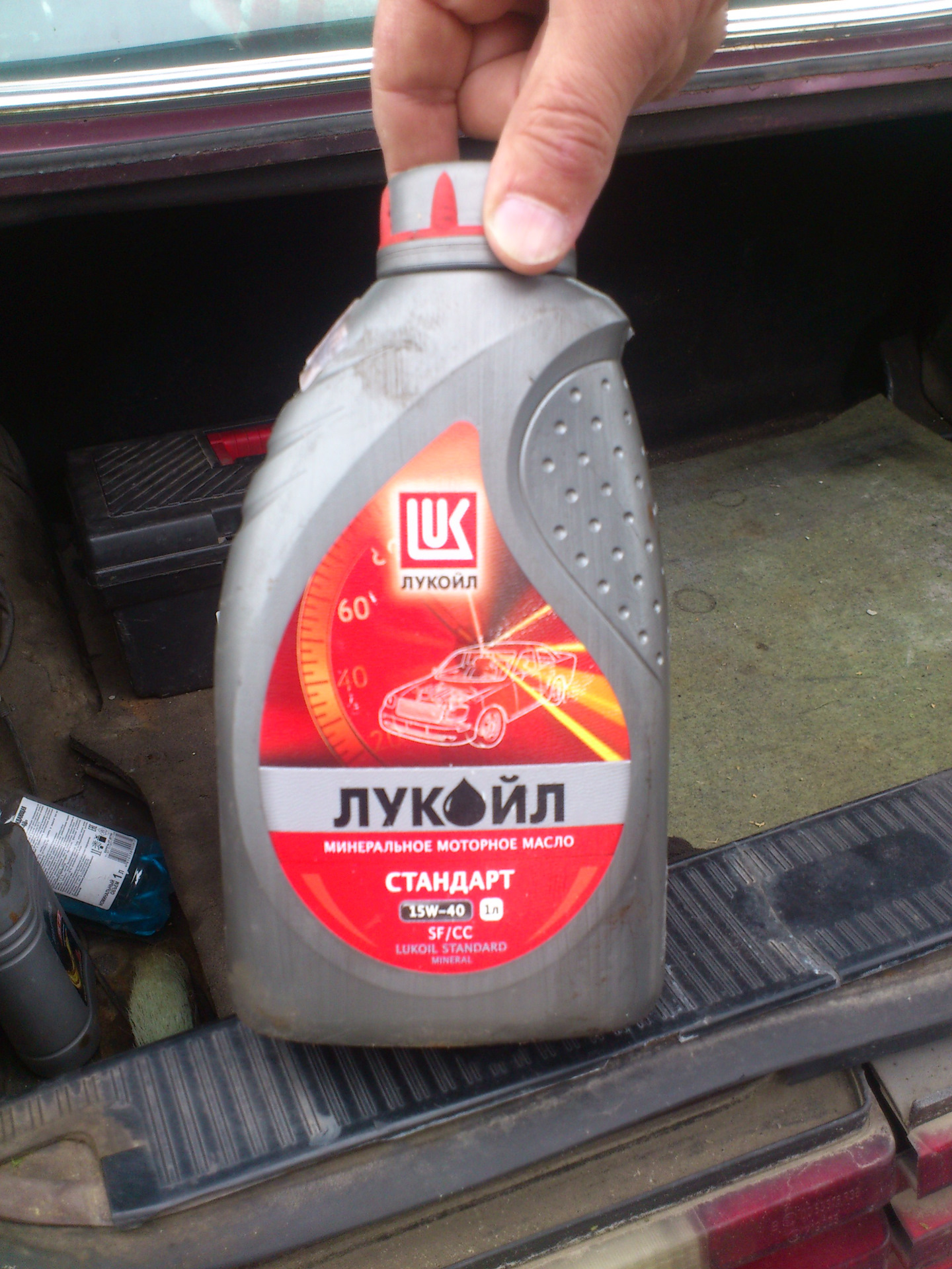 схема получения моторных масел. в какой двигатель заливают минеральное масло. минеральное синтетическое и полусинтетическое масло. масло моторное калина 2 16 клапанов. масла лукойл для ваз 2107.