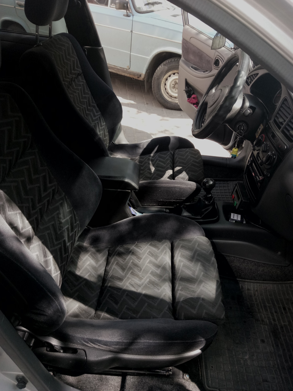 Сиденья ОВБ Recaro и ещё кой чё — Daewoo Lanos, 1,5 л, 2007 года | стайлинг  | DRIVE2