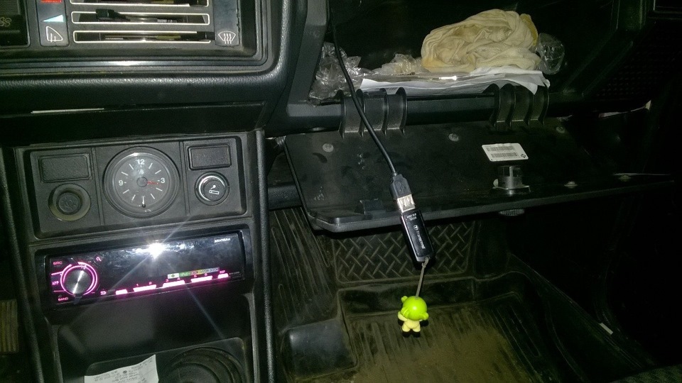 кик панели ваз 2101. ваз поставил музыку. динамики ваз 2101. ваз поставил музыку. аудиосистема ваз 2101.