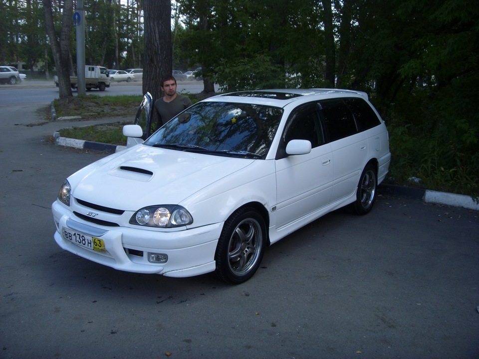 Toyota Caldina 2