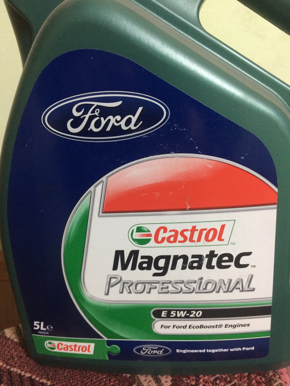 Подскажите кто лил такое масло — Ford Focus Hatchback III, 1,6 л, 2012 ...