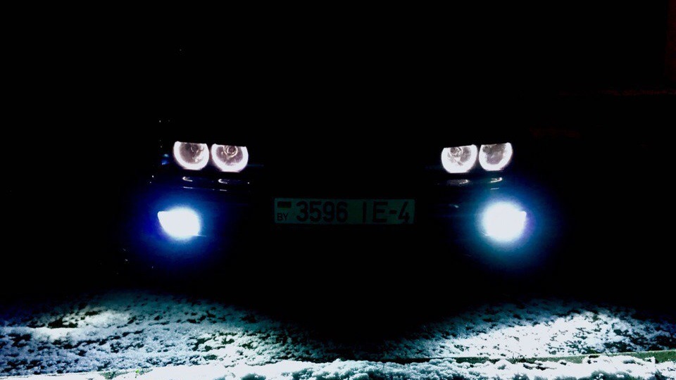 чёрный бумер 2021. Bmw 7 черный бумер. черный бумер черный бумер стоп огни. Bmw из клипа черный бумер. серёга чёрный бумер клип.