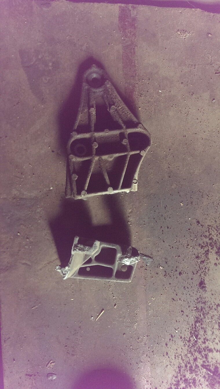 Сломалось крепление двигателя — Opel Vectra A, 1,8 л, 1993 года ...