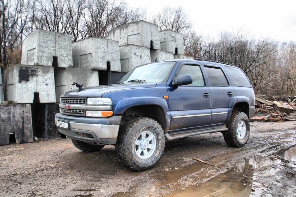 Chevrolet Suburban утка на капот