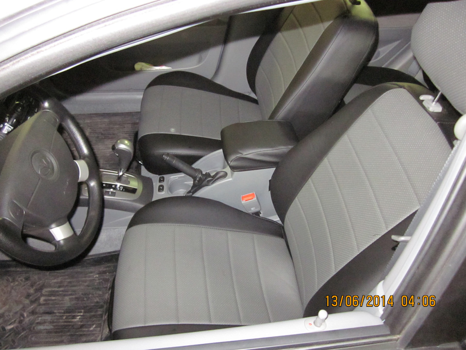 Так выглядели чехлы сидений 3 года назад. — Daewoo Gentra