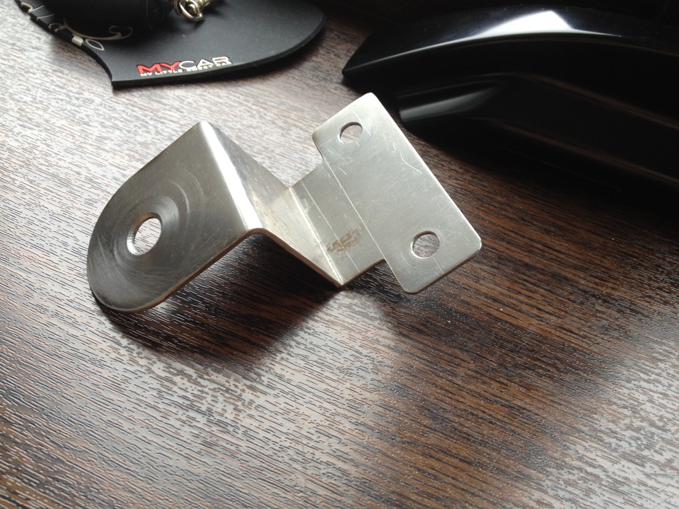 77ef46cs 960 антенна тойота рав 4 в крышу