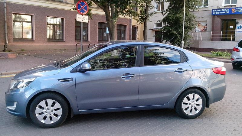 Kia Rio 2012 РіРѕР»СѓР±РѕР№