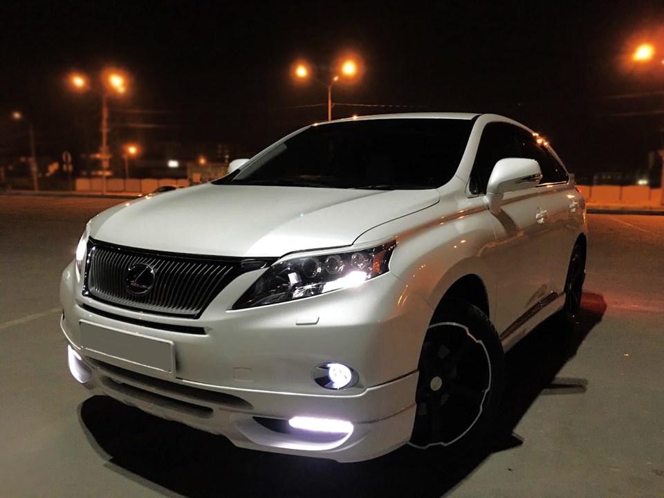 Фар 2010. Lexus RX 2 реснички. JAOS Lexus RX. Lexus rx400 светодиодная ресничка. Лексус 400h реснички.