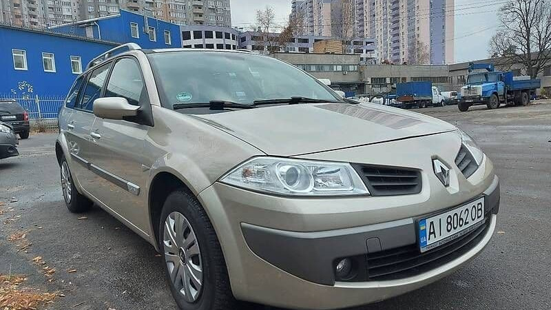 Отвалился бесключевой доступ на одной стороне машины — Renault Megane ...