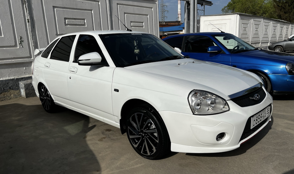 Диски Granta Sport R16 HAWK (ЯСТРЕБ)/ Gyeon Q2 RIM — Lada Приора ...