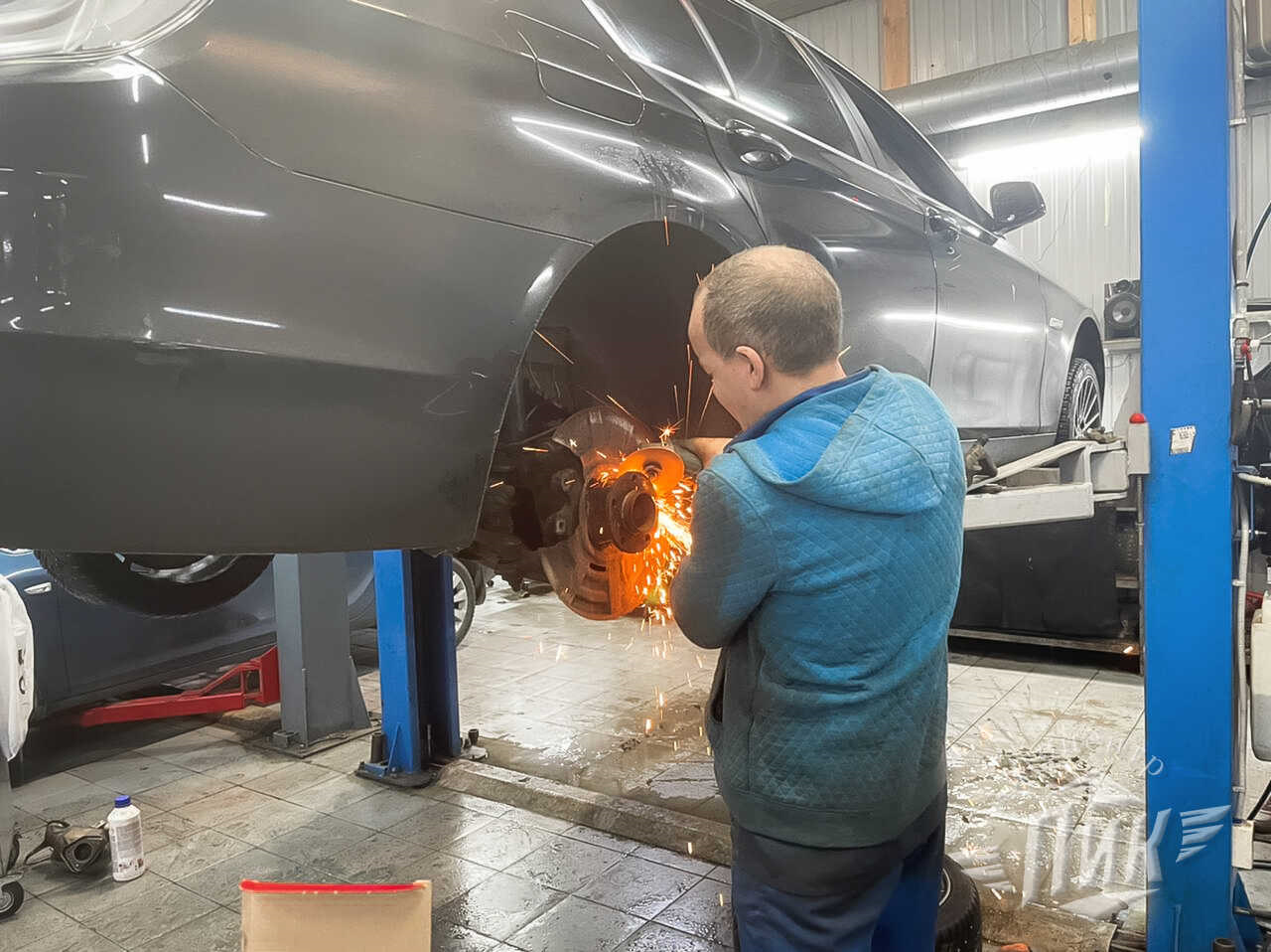 Замена подшипника бмв е90. Замена заднего подшипника BMW f10. Замена заднего ступичного подшипника BMW f10. Замена ступичного подшипника БМВ е60. Замена ступичного подшипника на БМВ g30