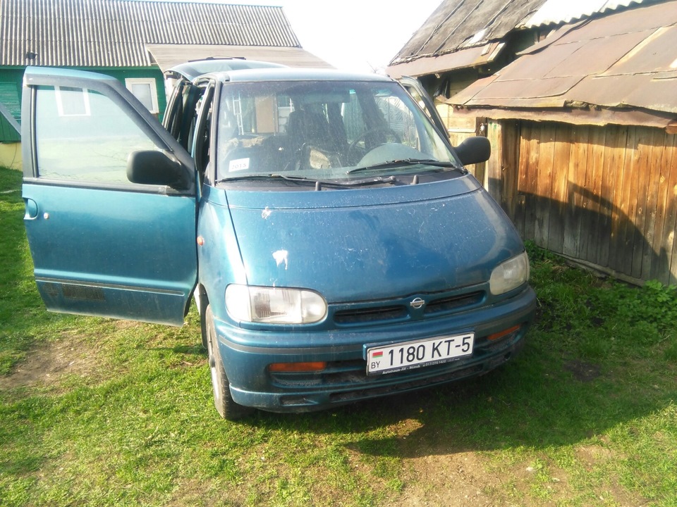 Nissan Serena c23 2001