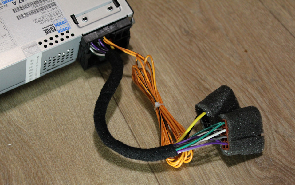 ISO-QUADLOCK — Volkswagen Polo Sedan