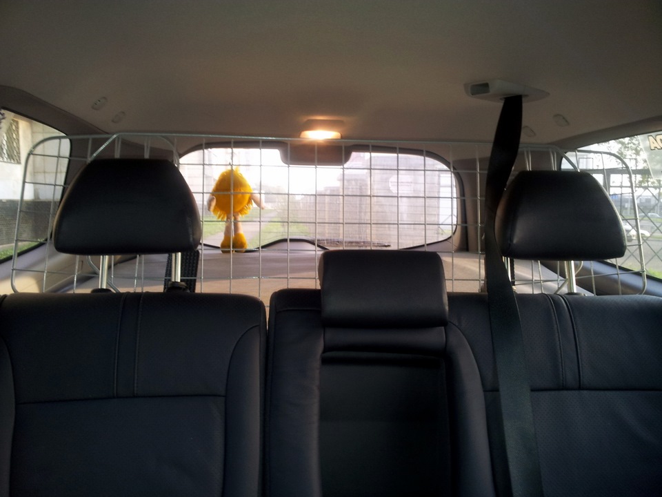Защитная сетка между багажником и салоном — Mitsubishi Pajero Sport (2G .