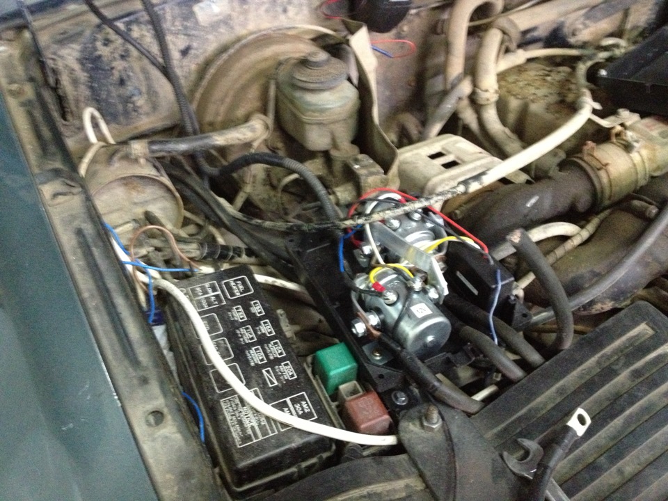 Подключение бигхорн. Подключение бигхорн. Магистраль низкого давления. Вакумныи трубки на акп бикхорн 69 кузов. Подключение бигхорн.