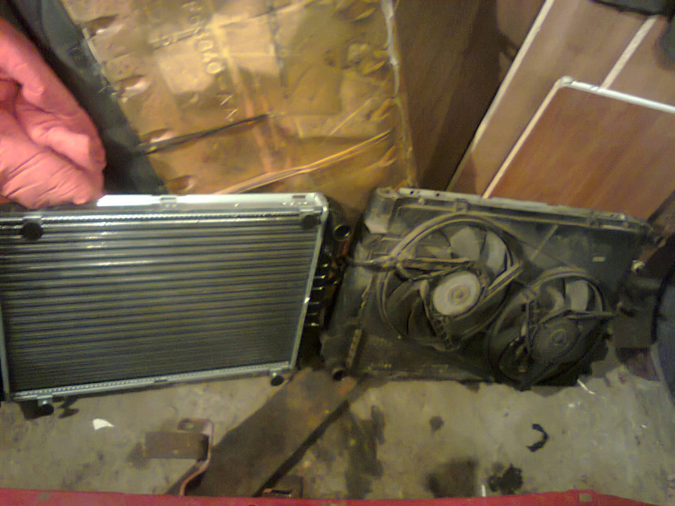 Радиатор от ГАЗели, да простят меня Фордоводы — Ford Granada Mark II, 2 ...