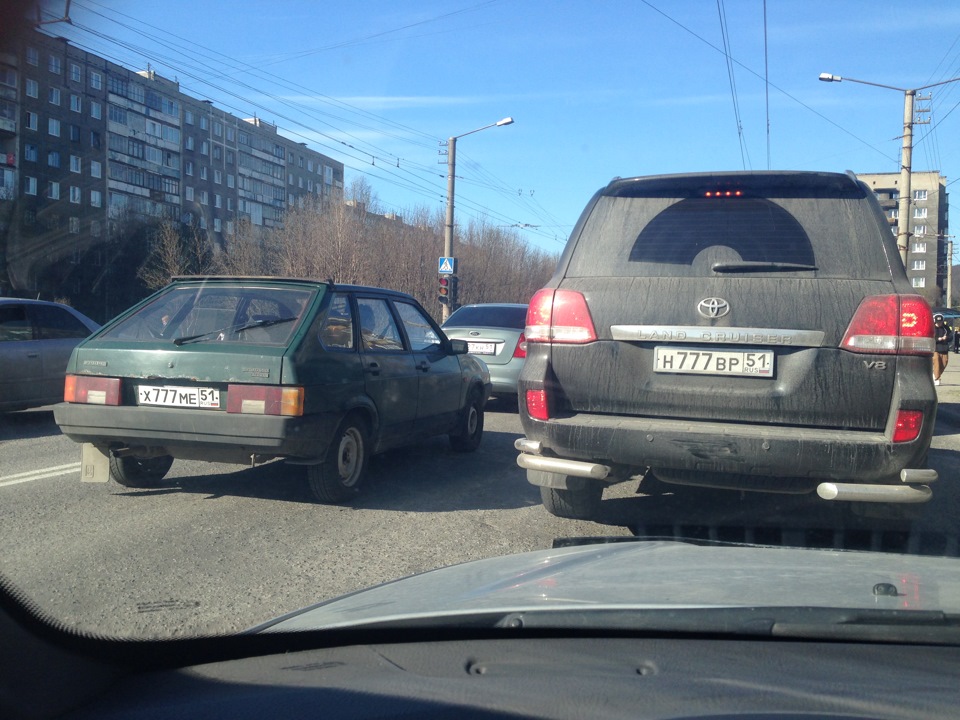 стою на перекрестке и сфоткал =)) — Hyundai Accent (2G), 1,5 л., 2009 ...