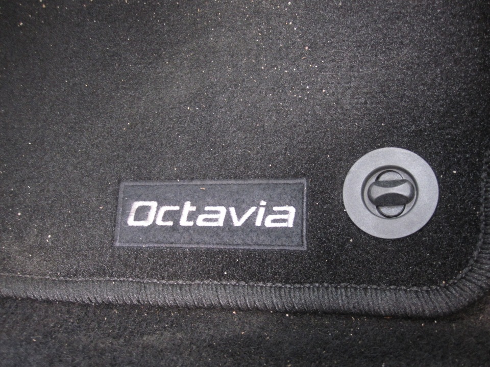 "новые" коврики — Skoda Octavia RS A5 Mk2, 2 л, 2006 года | аксессуары ...