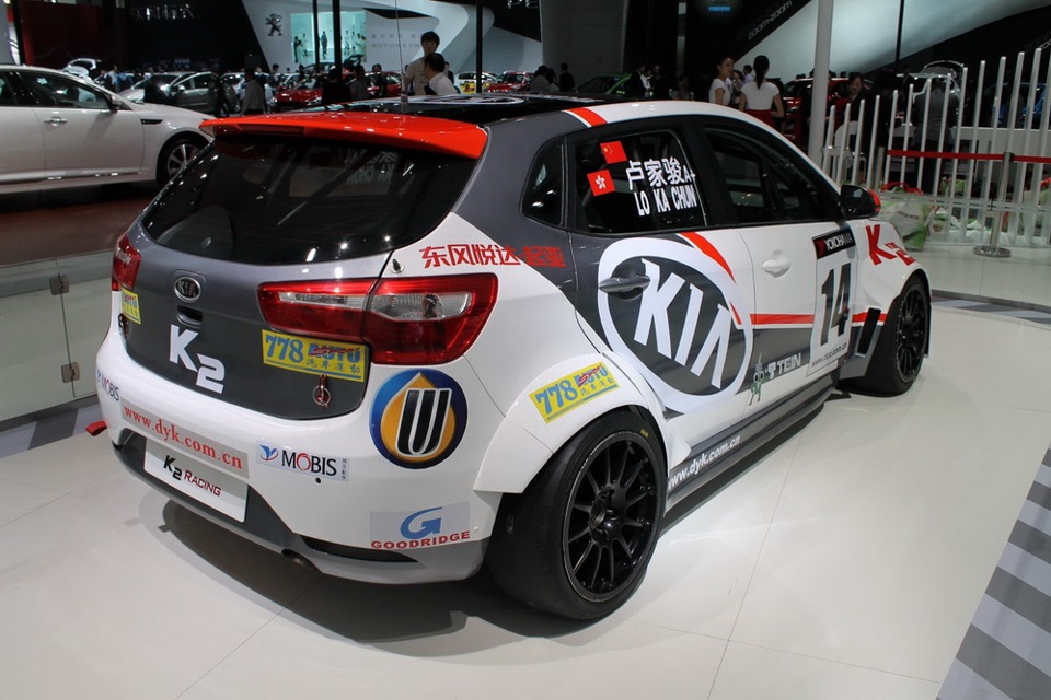 Гоночный KIA K2 — KIA Rio (3G), 1,6 л, 2012 года | фотография | DRIVE2