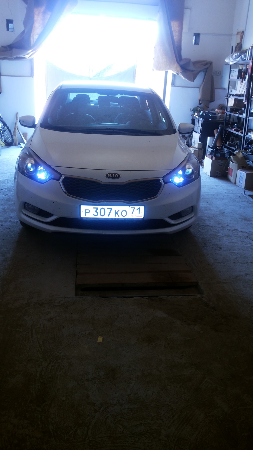 Как поменять передние габариты киа церато 2 Замена лампочек габаритов - KIA Cerato (3G), 1,6 л, 2014 года аксессуары DRIVE2
