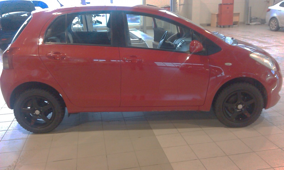 Фото в бортжурнале Toyota Yaris (p2)