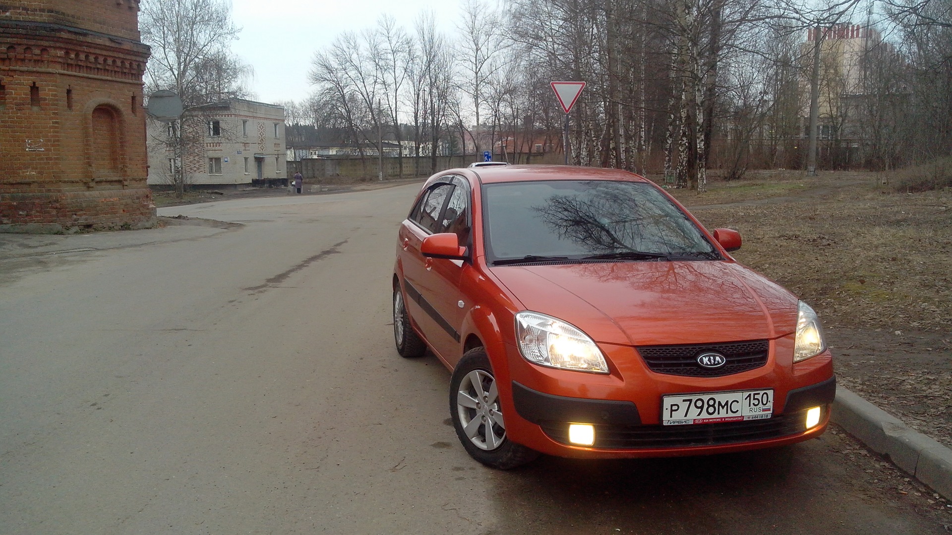 KIA Rio 5-door (2G) 1.4 бензиновый 2009 | Рыжая Бестия на DRIVE2