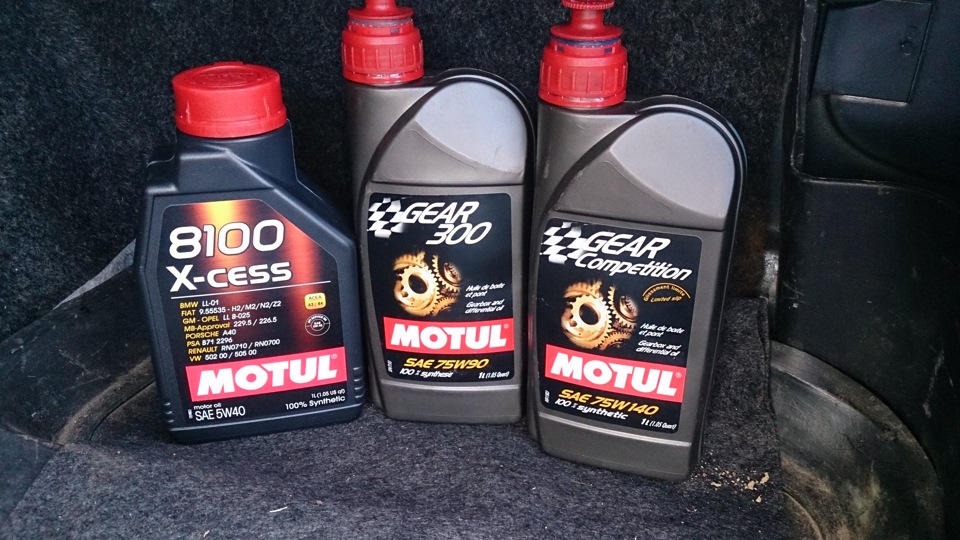 Масло в коробку газ 31105. Motul Gear 300 75w-90. Motul 75w140. Motul Gear 75w90. Масло для КПП Motul Gear FF Comp 75w140 12x1л..