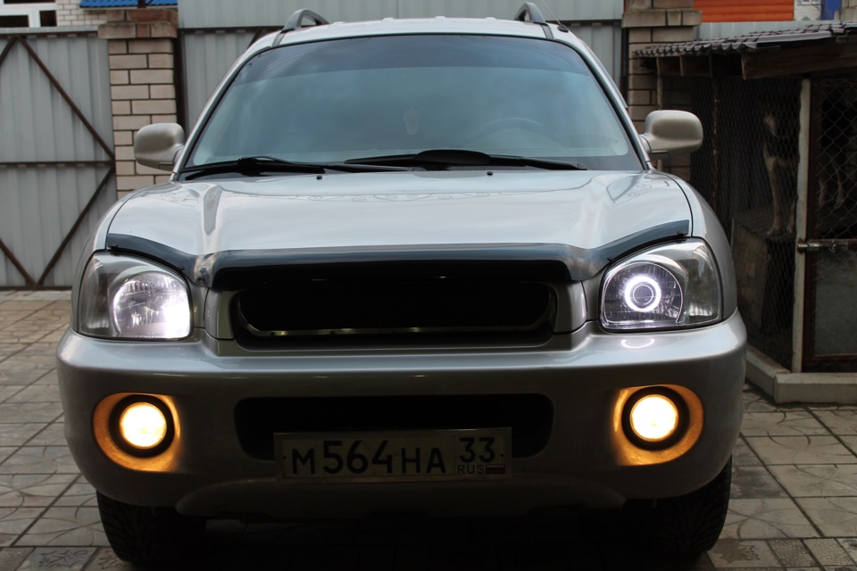 Фара hyundai santa fe 2