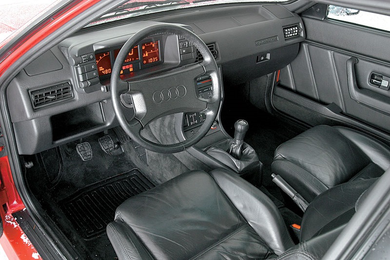 Nissan Auster 1985 Interior