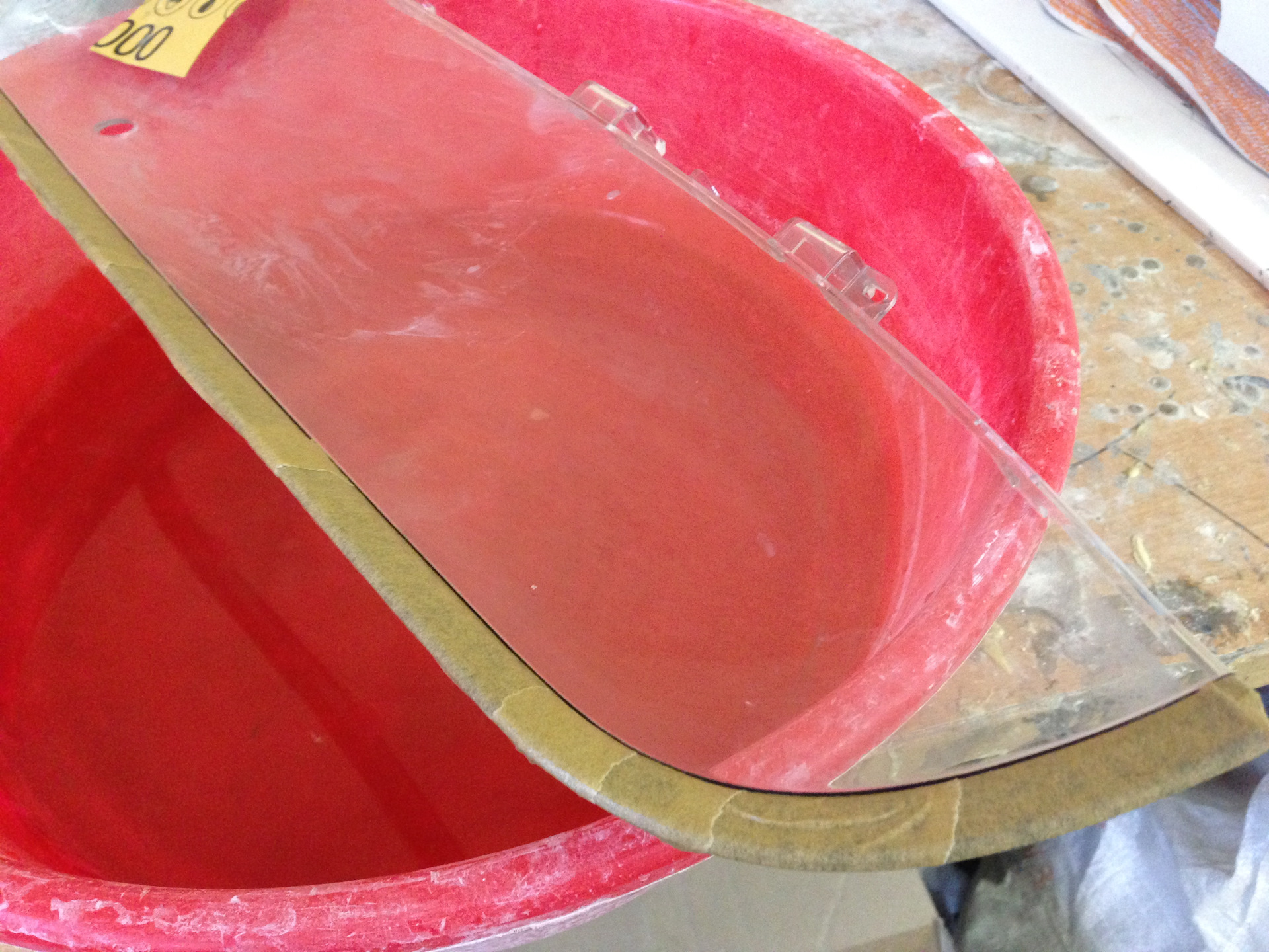 полировка стекла приборной панели — Toyota Corolla Levin (AE100/101), 1 ...