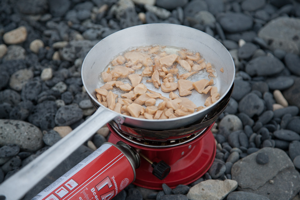 Вкус завтрака на морском берегу мало с чем сравним — Toyota Crown (S130)